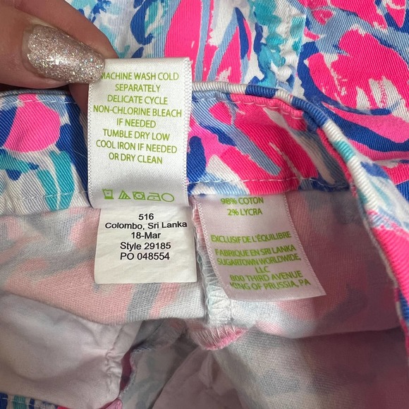 Lilly Pulitzer Hazel Stretch Shorts Cosmic Coral Cracked Up Size 4 - Picture 8 of 12